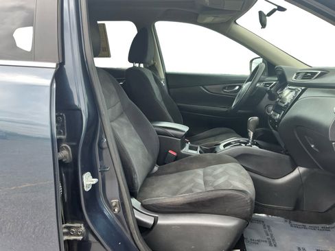Used 2015 Nissan Rogue SV w/ SV Moonroof Package AWD/4WD image 15