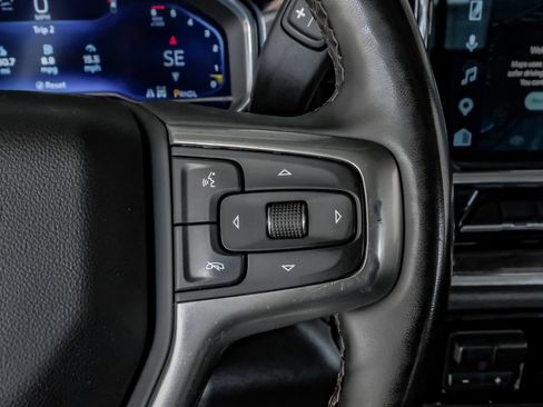 Used 2025 Chevrolet Silverado 2500 LTZ w/ LTZ Convenience Package AWD/4WD image 17