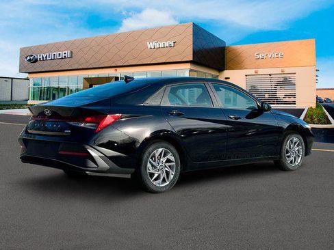 New 2025 Hyundai Elantra Hybrid FWD image 8