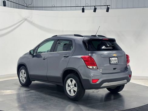 Used 2020 Chevrolet Trax LT FWD image 13