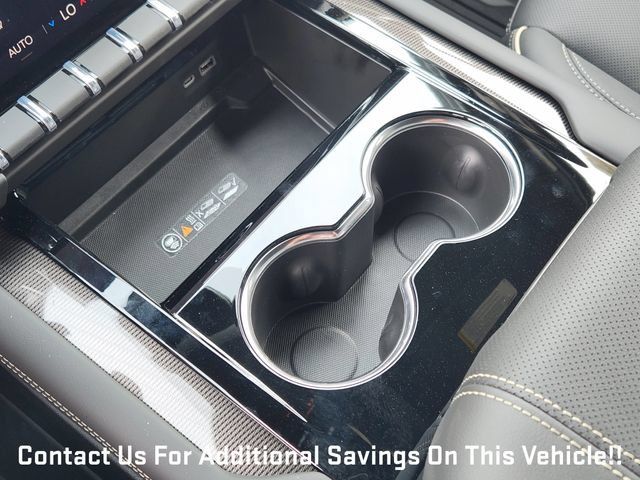 New 2026 GMC Yukon XL Elevation w/ LPO, Floor Liner Package RWD image 15