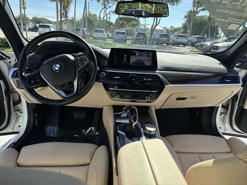 Used 2019 BMW 530i xDrive AWD/4WD image 36