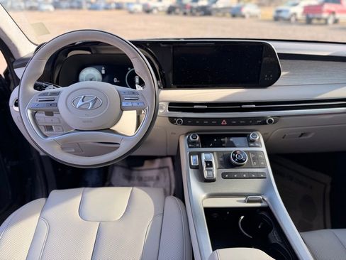 Used 2023 Hyundai Palisade Calligraphy image 12