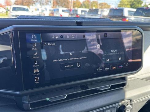 Used 2024 Jeep Wrangler Unlimited Sahara image 21