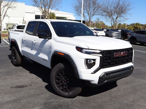 New 2026 GMC Canyon Elevation w/ Convenience Package image 2