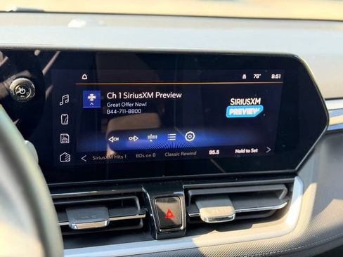 Used 2024 Chevrolet TrailBlazer LT w/ LT Cold Weather Package AWD/4WD image 13