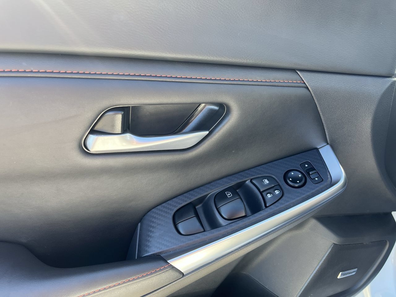 Used 2024 Nissan Sentra SR w/ SR Premium Package FWD image 21
