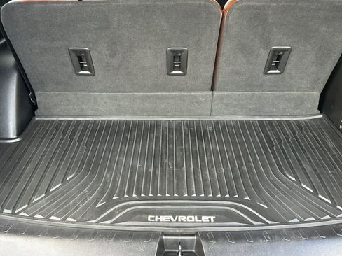 Used 2018 Chevrolet Traverse High Country AWD/4WD image 18