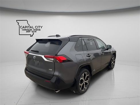 Used 2022 Toyota RAV4 XSE image 9
