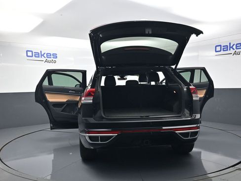 Used 2022 Volkswagen Atlas Cross Sport SEL Premium R-Line AWD/4WD image 59