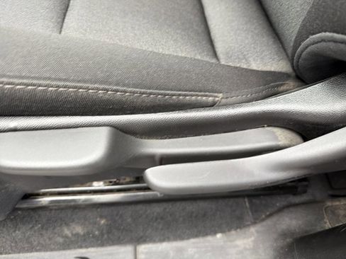 Used 2025 Chevrolet Colorado W/T w/ WT Custom Package image 21