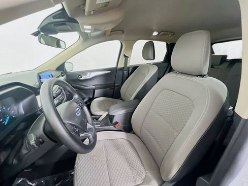 Used 2020 Ford Escape SE FWD image 22