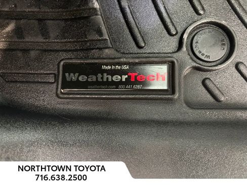 Used 2020 Chevrolet Traverse LS image 29