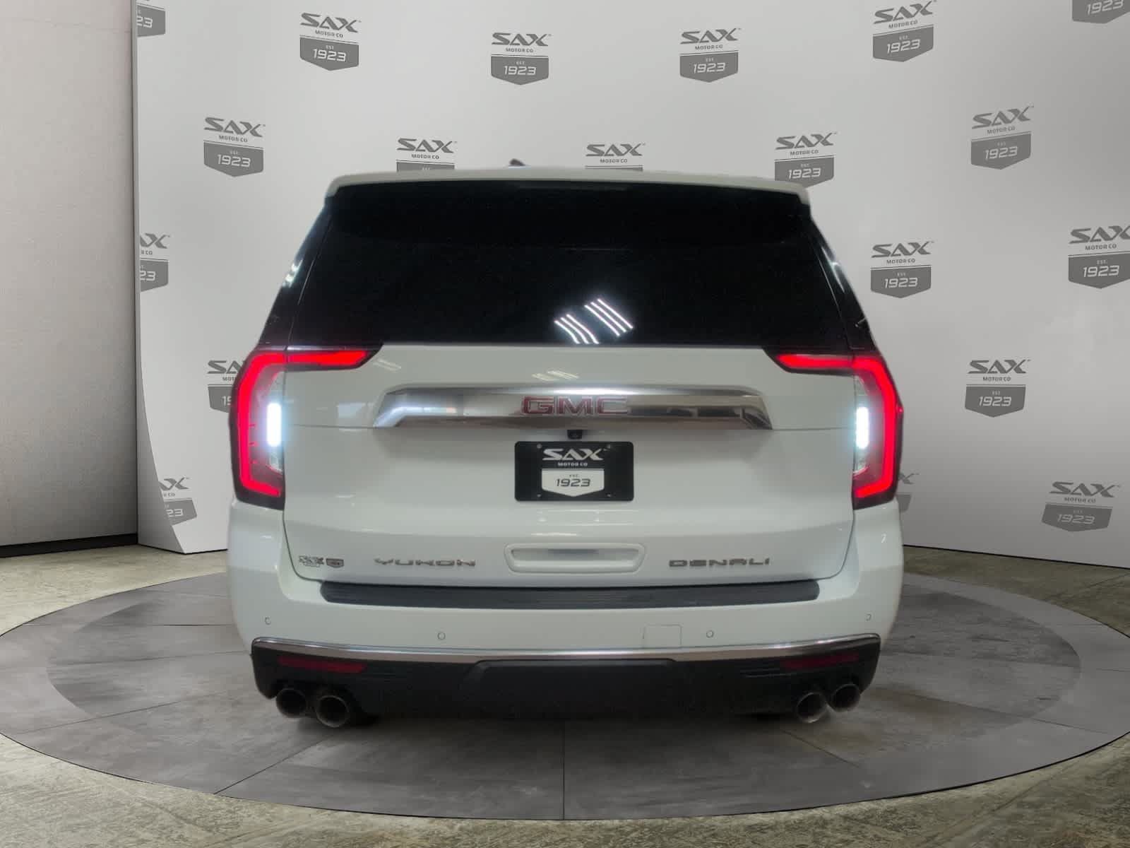 Used 2021 GMC Yukon Denali AWD/4WD image 4