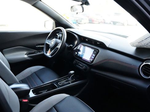 Used 2023 Nissan Kicks SR w/ SR Premium Package image 18