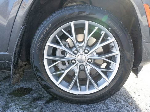 Used 2023 Jeep Grand Cherokee L Summit w/ Advanced Protech Group IV image 10