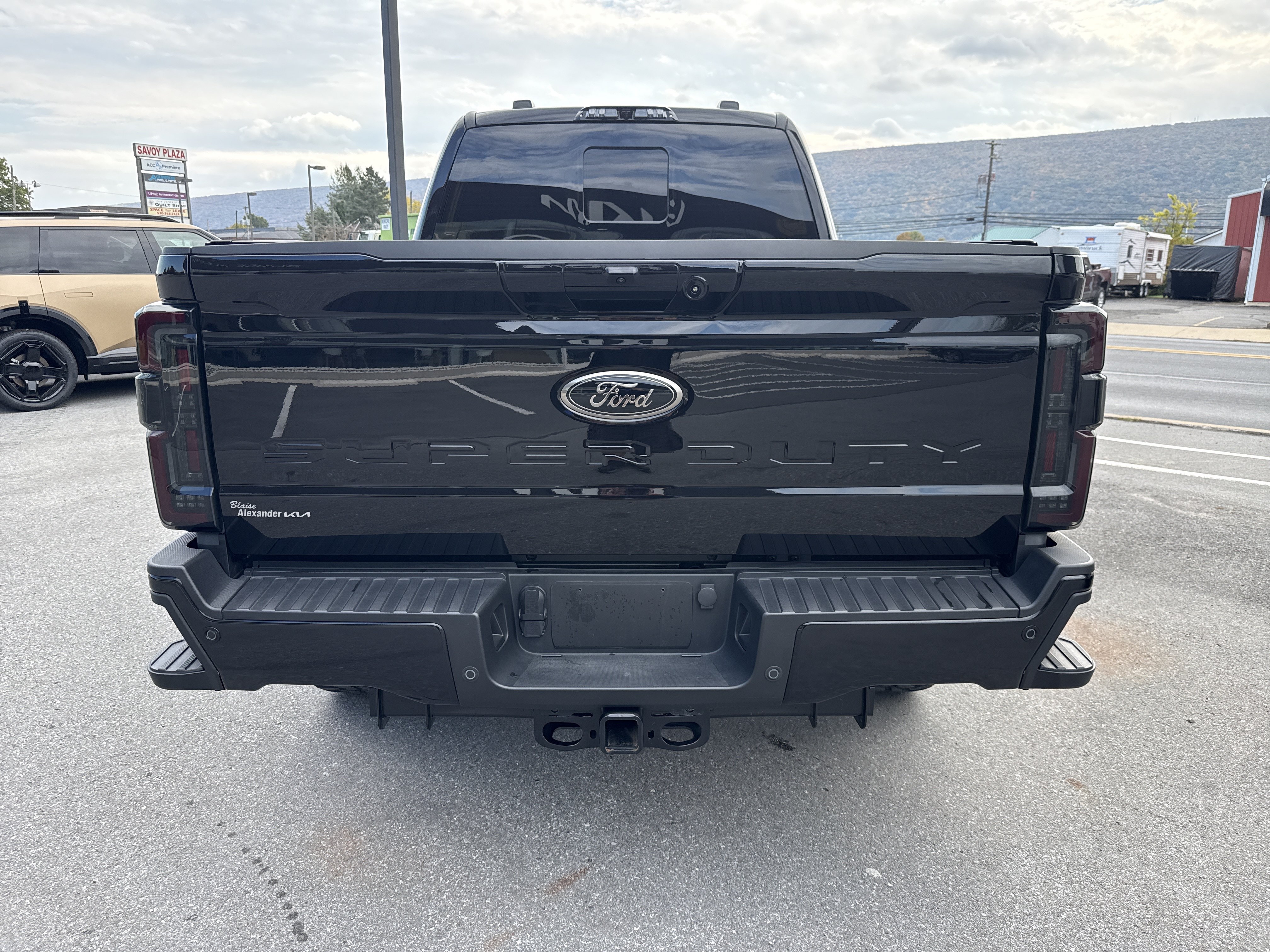 Used 2025 Ford F250 Lariat w/ Lariat Ultimate Package AWD/4WD image 4
