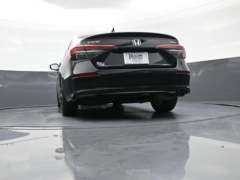 Certified 2025 Honda Civic Sport image 30