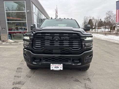 Used 2026 RAM 2500 Big Horn AWD/4WD image 3