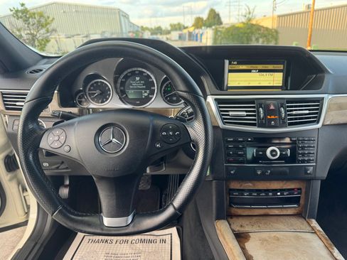 Used 2010 Mercedes-Benz E 350 4MATIC Sedan image 14