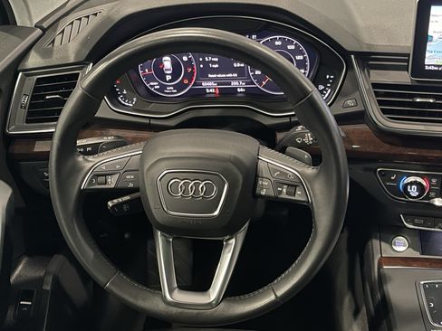 Used 2019 Audi Q5 2.0T Premium Plus w/ Premium Plus Package AWD/4WD image 19