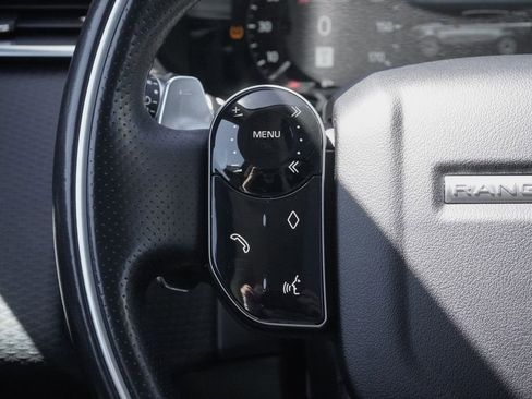 Used 2018 Land Rover Range Rover Velar R-Dynamic SE image 12