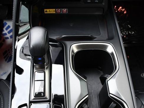 Used 2025 Lexus NX 450h+ AWD w/ Luxury Package image 18