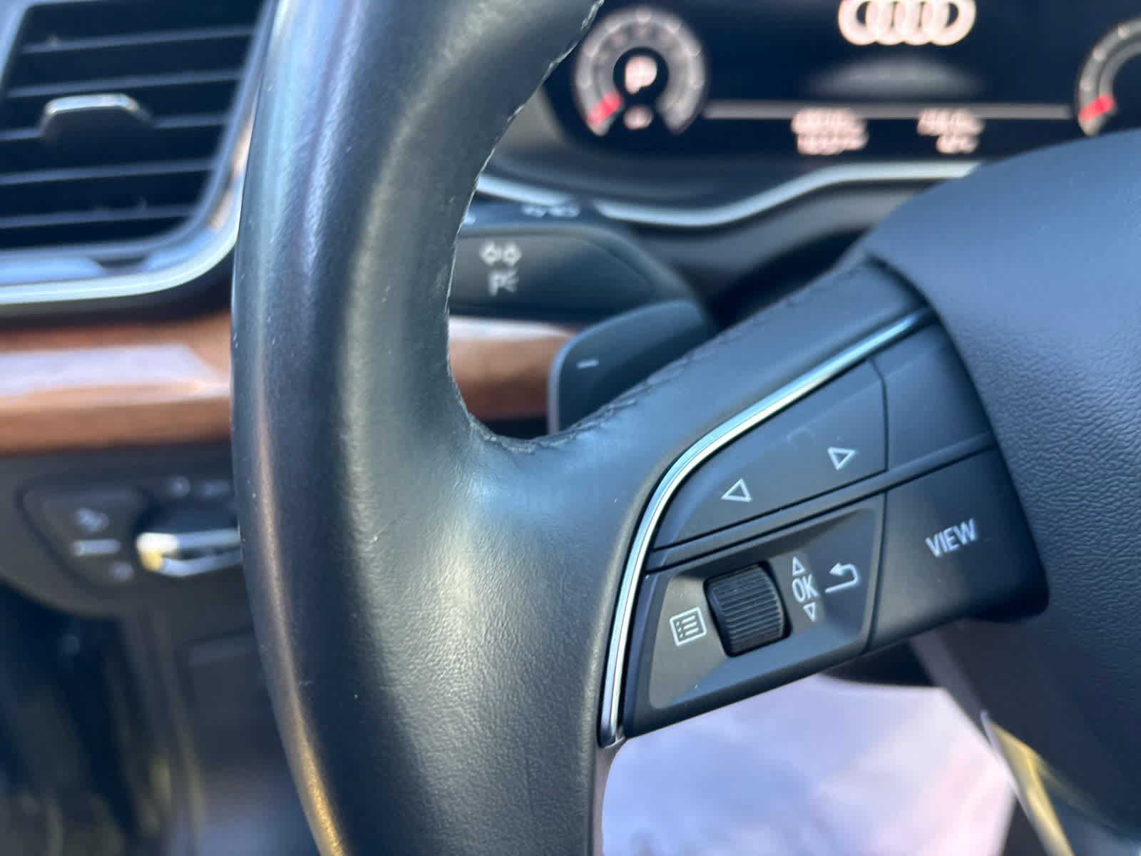 Used 2023 Audi Q5 2.0T Prestige w/ Prestige Package AWD/4WD image 11