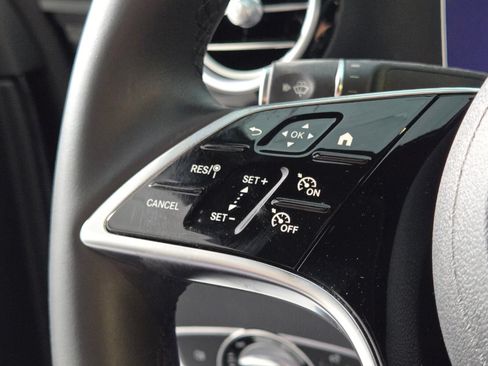Used 2022 Mercedes-Benz E 350 Sedan image 24