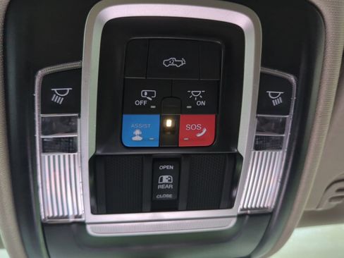 Used 2025 RAM 1500 Limited AWD/4WD image 28