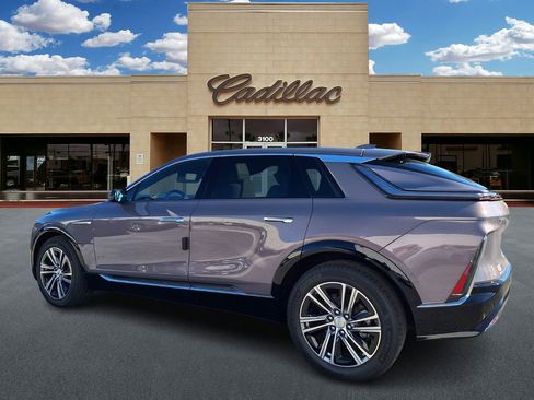 New 2026 Cadillac Lyriq Luxury image 4