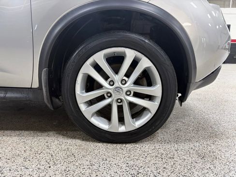 Used 2011 Nissan Juke SL AWD/4WD image 15