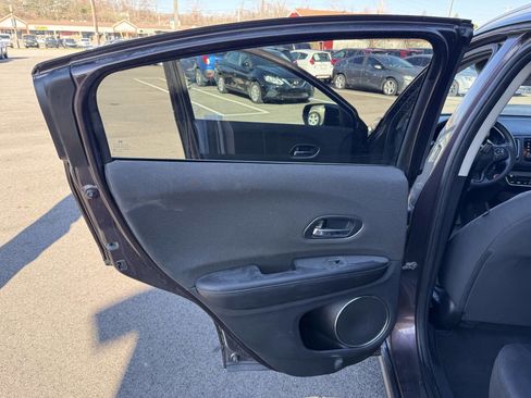 Used 2020 Honda HR-V EX image 19