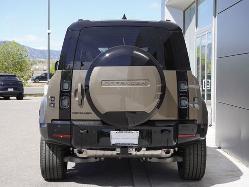 New 2026 Land Rover Defender 110 X-Dynamic SE AWD/4WD image 6