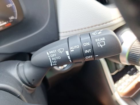 Used 2025 Toyota RAV4 Limited w/ Advanced Technology Package AWD/4WD image 23