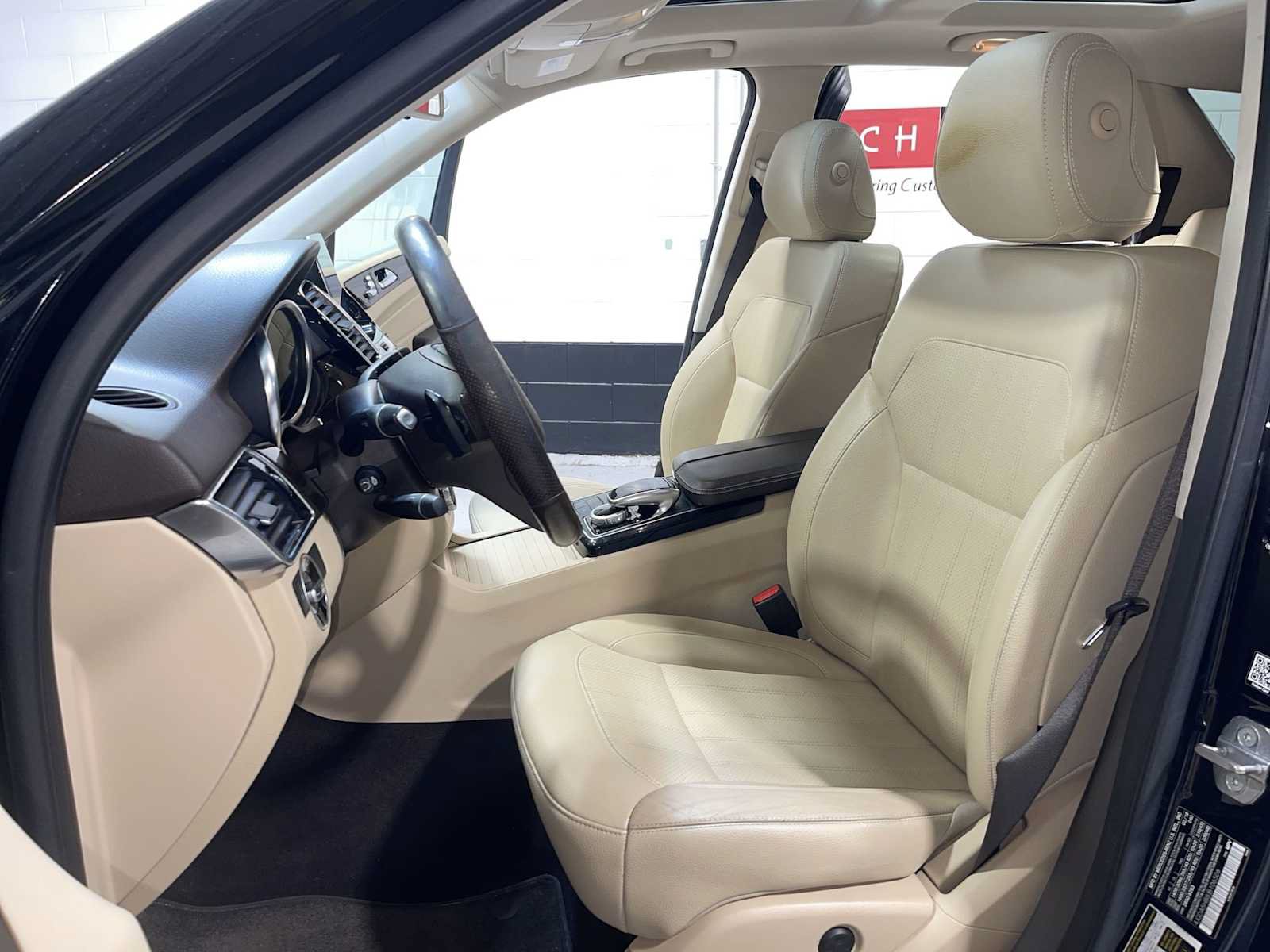 Used 2018 Mercedes-Benz GLE 350 4MATIC image 11