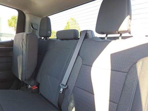 Used 2023 Chevrolet Silverado 1500 LT image 8