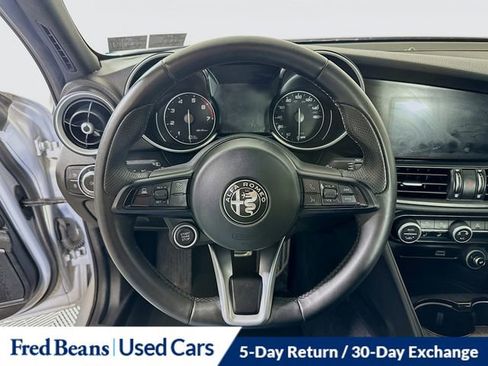 Used 2023 Alfa Romeo Giulia Ti image 13
