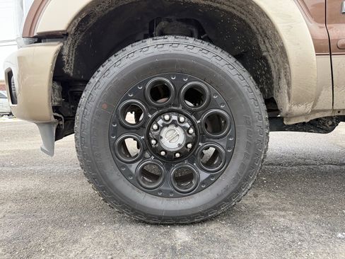 Used 2012 Ford F250 King Ranch w/ King Ranch w/Chrome Pkg image 12