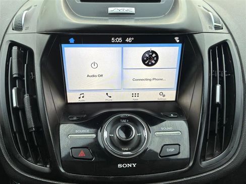 Used 2017 Ford Escape Titanium image 23