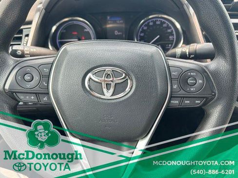 Certified 2020 Toyota Camry LE FWD image 18