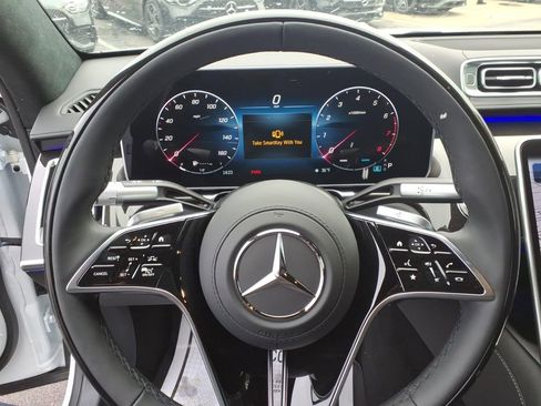 New 2026 Mercedes-Benz S 580 4MATIC Sedan image 19