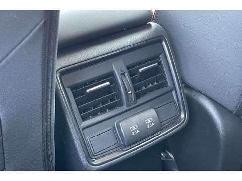 Used 2024 Subaru Forester Sport image 37