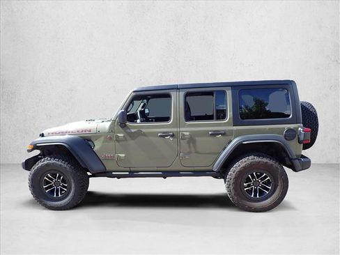 Used 2025 Jeep Wrangler Unlimited Rubicon w/ XTREMEE 35" Tire Package AWD/4WD image 2