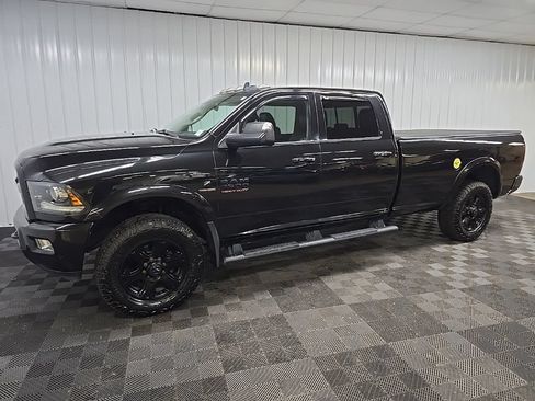 Used 2017 RAM 3500 Laramie w/ Sport Appearance Group AWD/4WD image 6