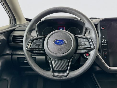 Used 2024 Subaru Crosstrek 2.0i Premium image 18