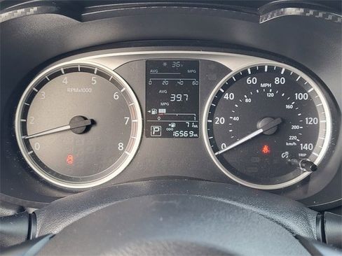 Certified 2025 Nissan Versa S w/ Trunk Package image 12