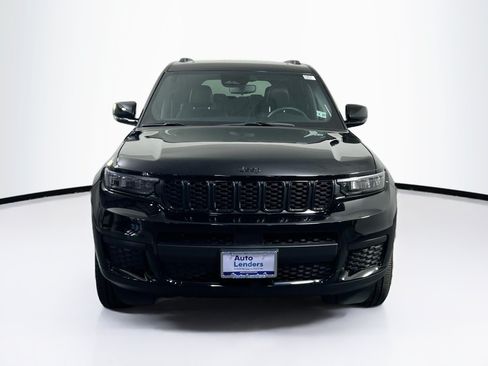 Used 2023 Jeep Grand Cherokee L Laredo AWD/4WD image 2
