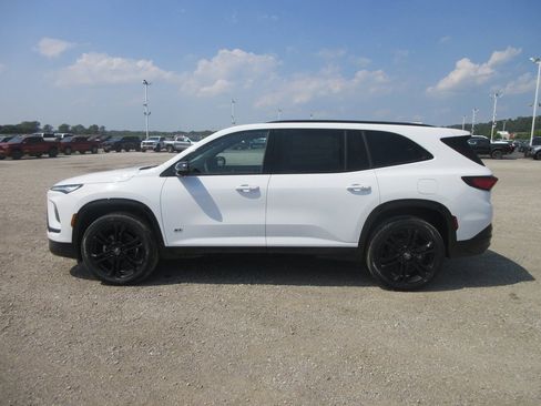 New 2026 Buick Enclave Sport Touring image 9