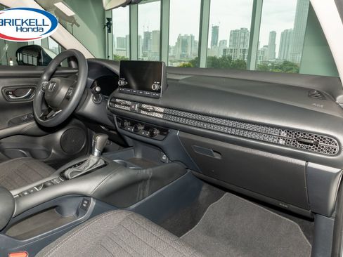 Used 2025 Honda HR-V LX image 20